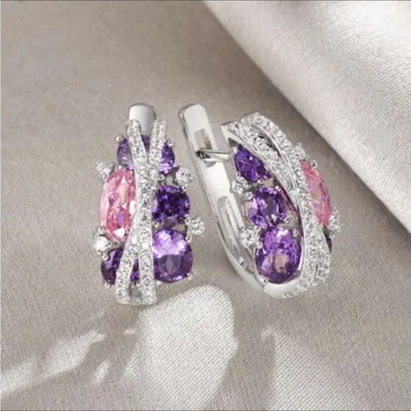 💎Silver Blue Sapphire Diamond Earrings - Picture 8 of 10